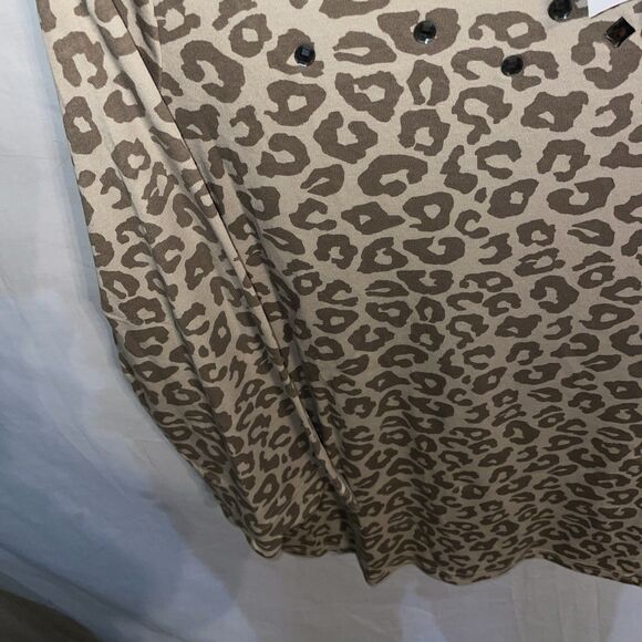 Quacker Factory Women’s Dressy Blouse Size Large Beige Leopard Print Party NWT - Picture 6 of 12
